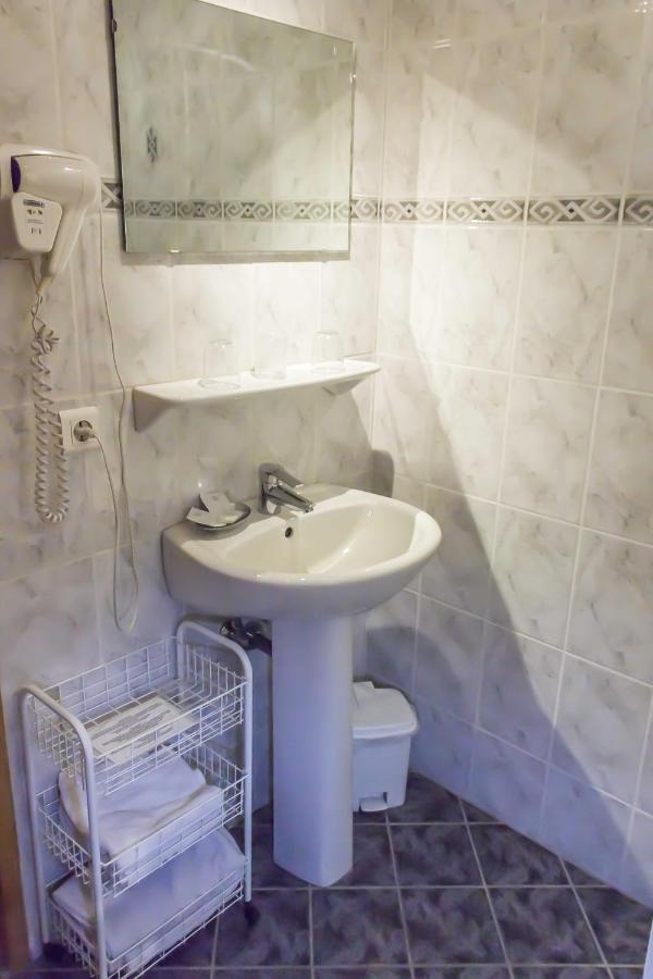 Sylvie Fahrer Et Fils Bed & Breakfast Saint-Hippolyte  Bagian luar foto